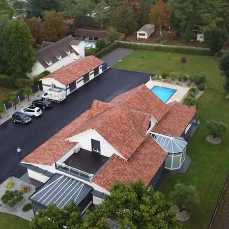 Piscine Et Jacuzzi Villa